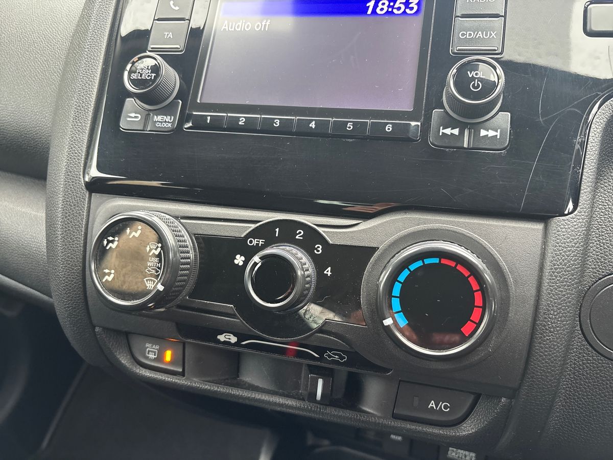 Used Honda Jazz 2018 for sale - 76565838: Photo 13