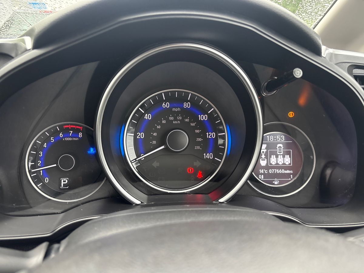 Used Honda Jazz 2018 for sale - 76565838: Photo 15