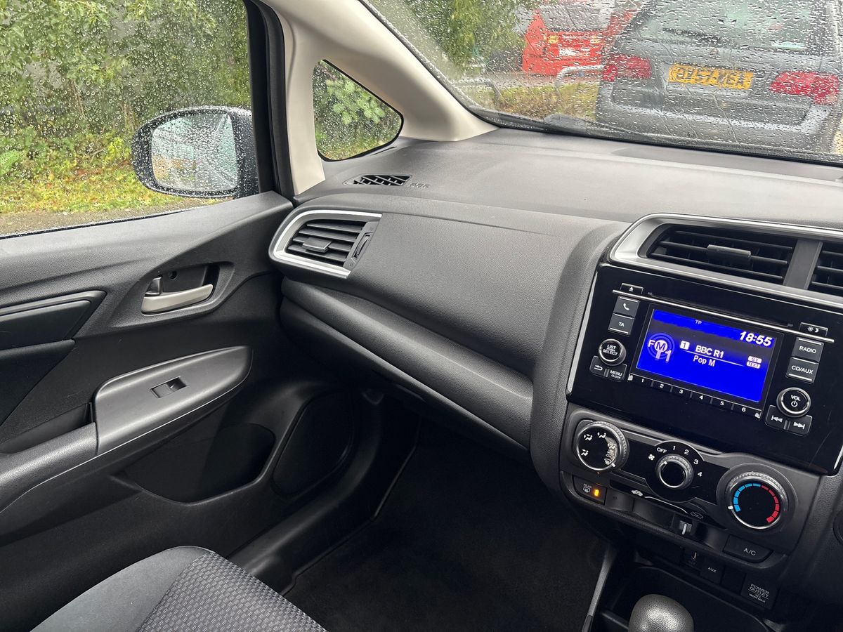 Used Honda Jazz 2018 for sale - 76565838: Photo 41