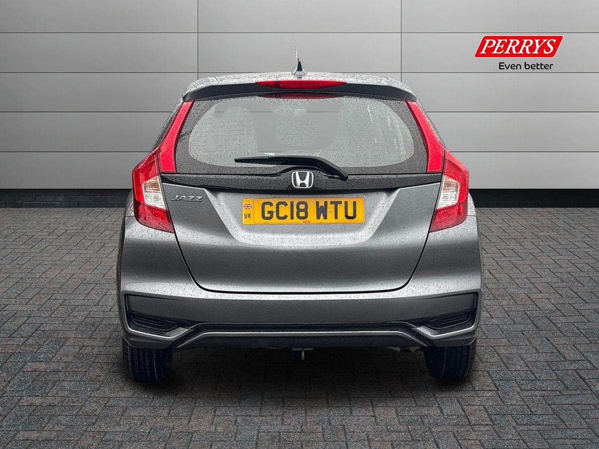Used Honda Jazz 2018 for sale - 76565838: Photo 6