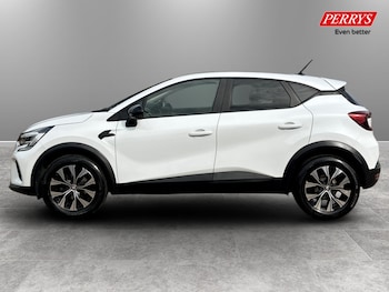 Used Renault Captur 2023 for sale - 78744180: Photo
