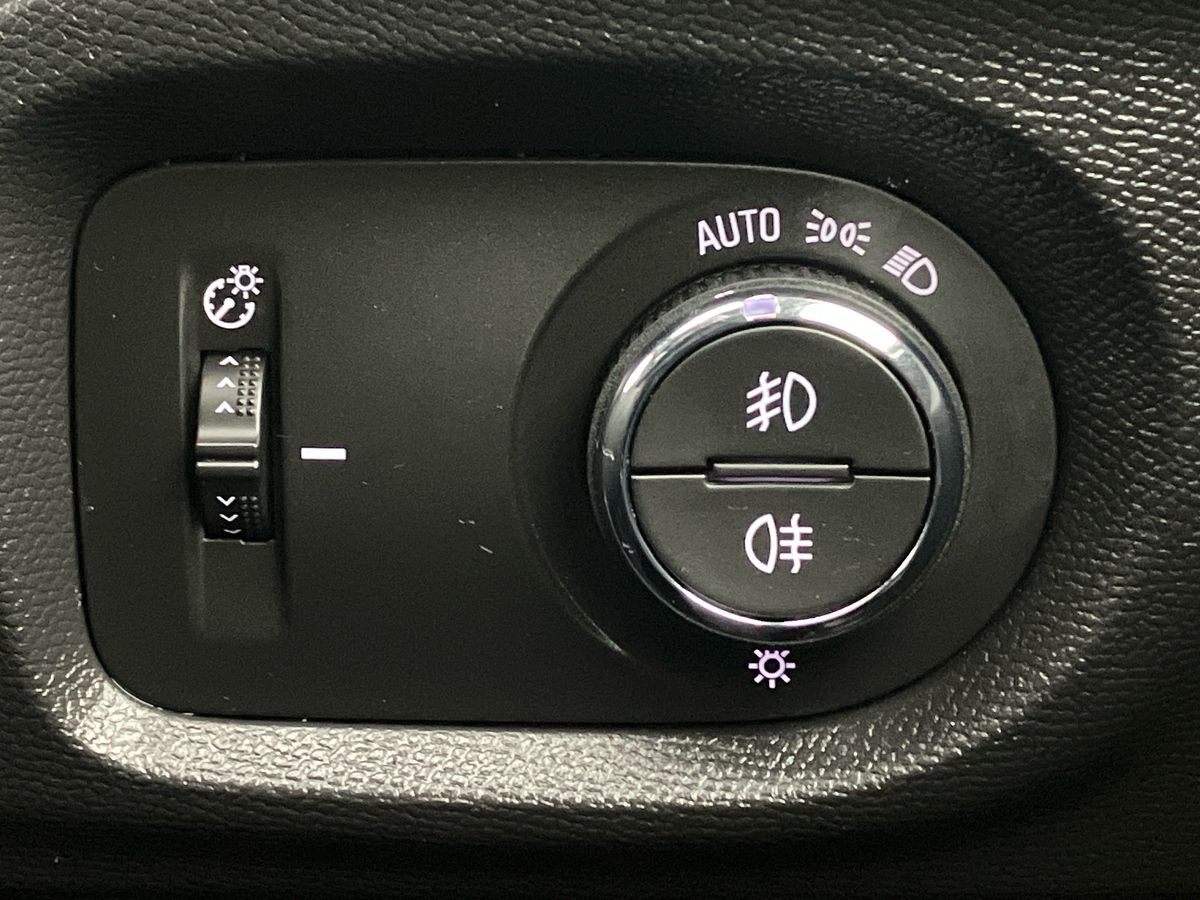 Used Vauxhall Corsa 2023 for sale - 76736079: Photo 31