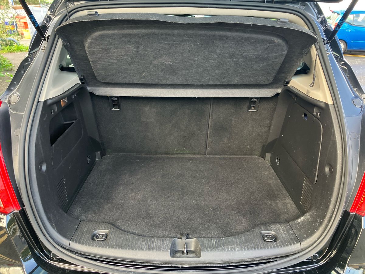 Vehicle 33