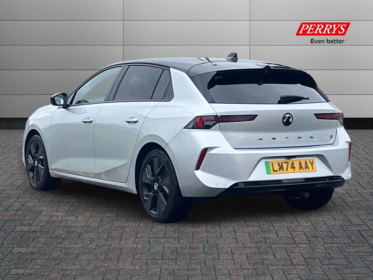 Used Vauxhall Astra 2024 for sale - 76706908: Photo 2