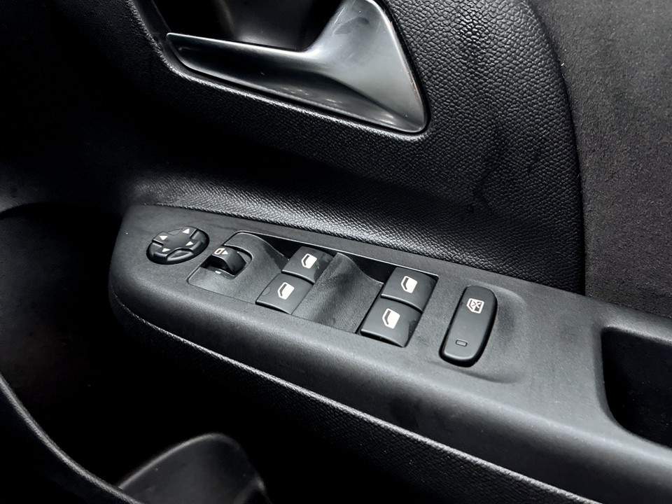 Used Vauxhall Corsa 2023 for sale - 77529544: Photo 30