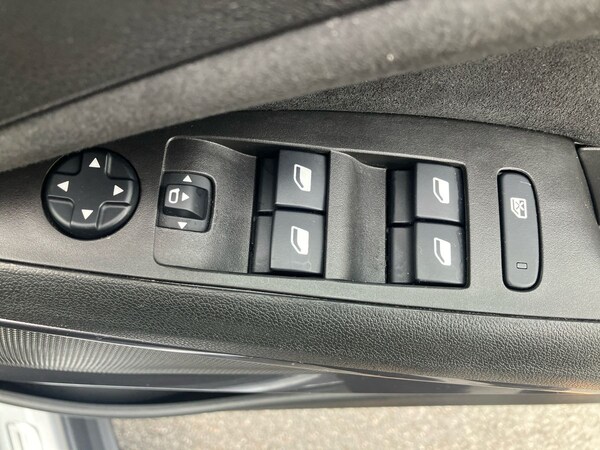 Used Vauxhall Crossland 2022 for sale - 76128281: Photo 19
