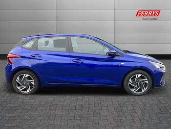 Used Hyundai i20 2022 for sale - 76412840: Photo