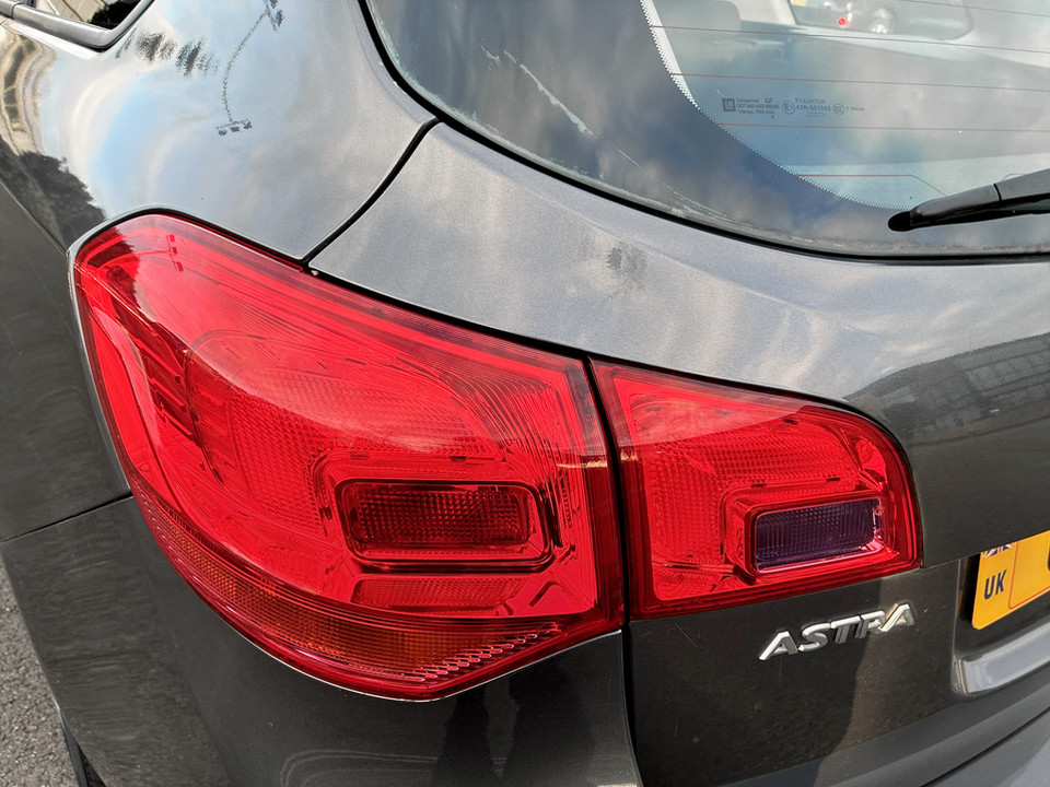 Used Vauxhall Astra 2011 for sale - 77872677: Photo 11