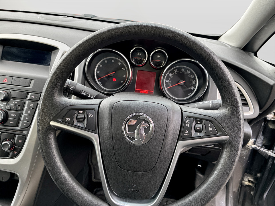 Used Vauxhall Astra 2011 for sale - 77872677: Photo 16