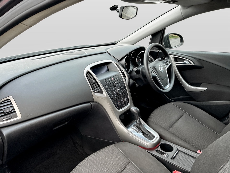 Used Vauxhall Astra 2011 for sale - 77872677: Photo 17