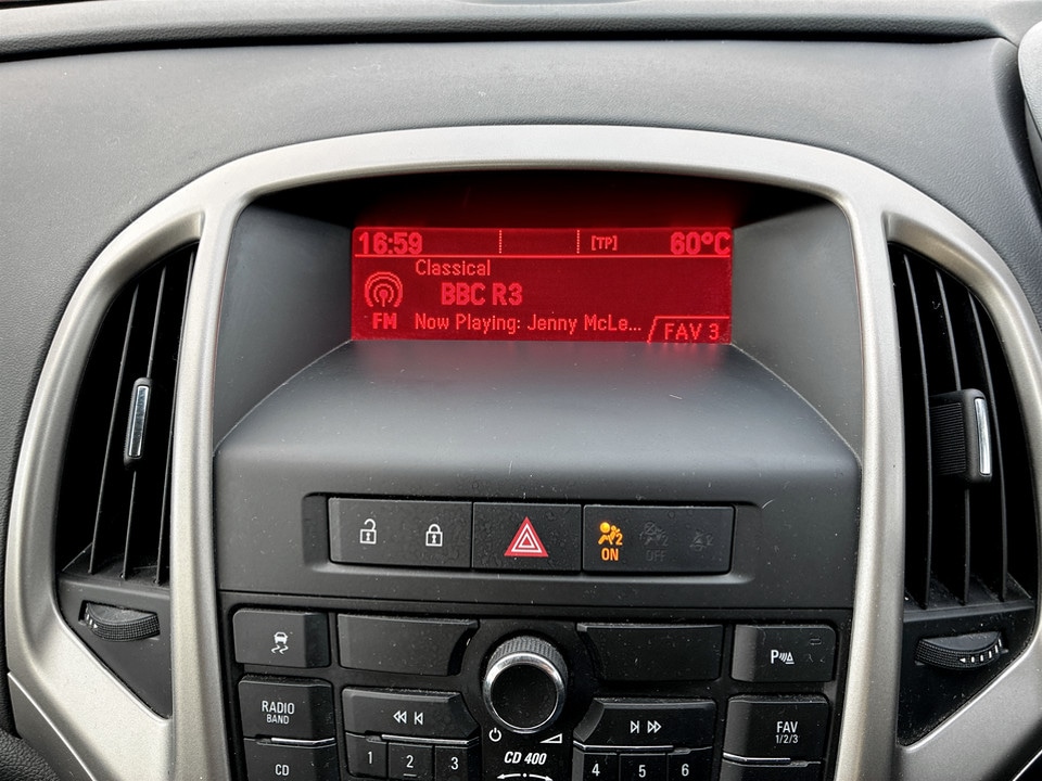 Used Vauxhall Astra 2011 for sale - 77872677: Photo 19