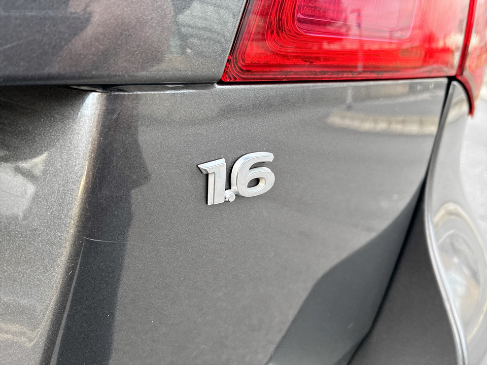 Used Vauxhall Astra 2011 for sale - 77872677: Photo 28