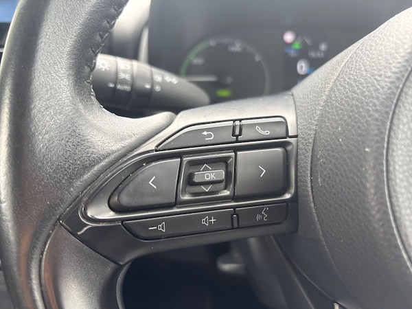Used Toyota Yaris 2023 for sale - 75390792: Photo 17
