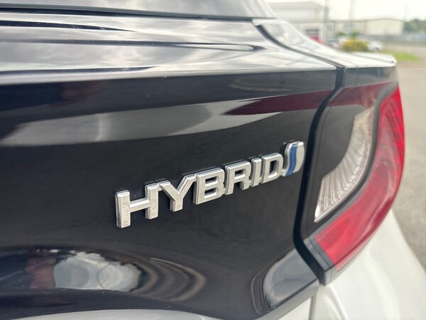 Used Toyota Yaris 2023 for sale - 75390792: Photo 31