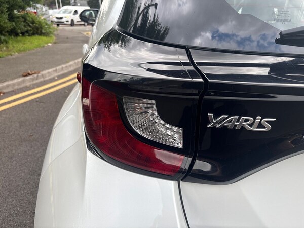 Used Toyota Yaris 2023 for sale - 75390792: Photo 32