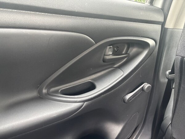 Used Toyota Yaris 2023 for sale - 75390792: Photo 41