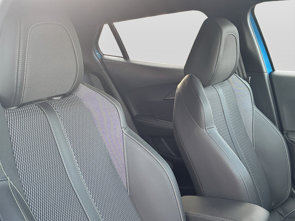 Used Peugeot 2008 2023 for sale - 77516996: Photo 13