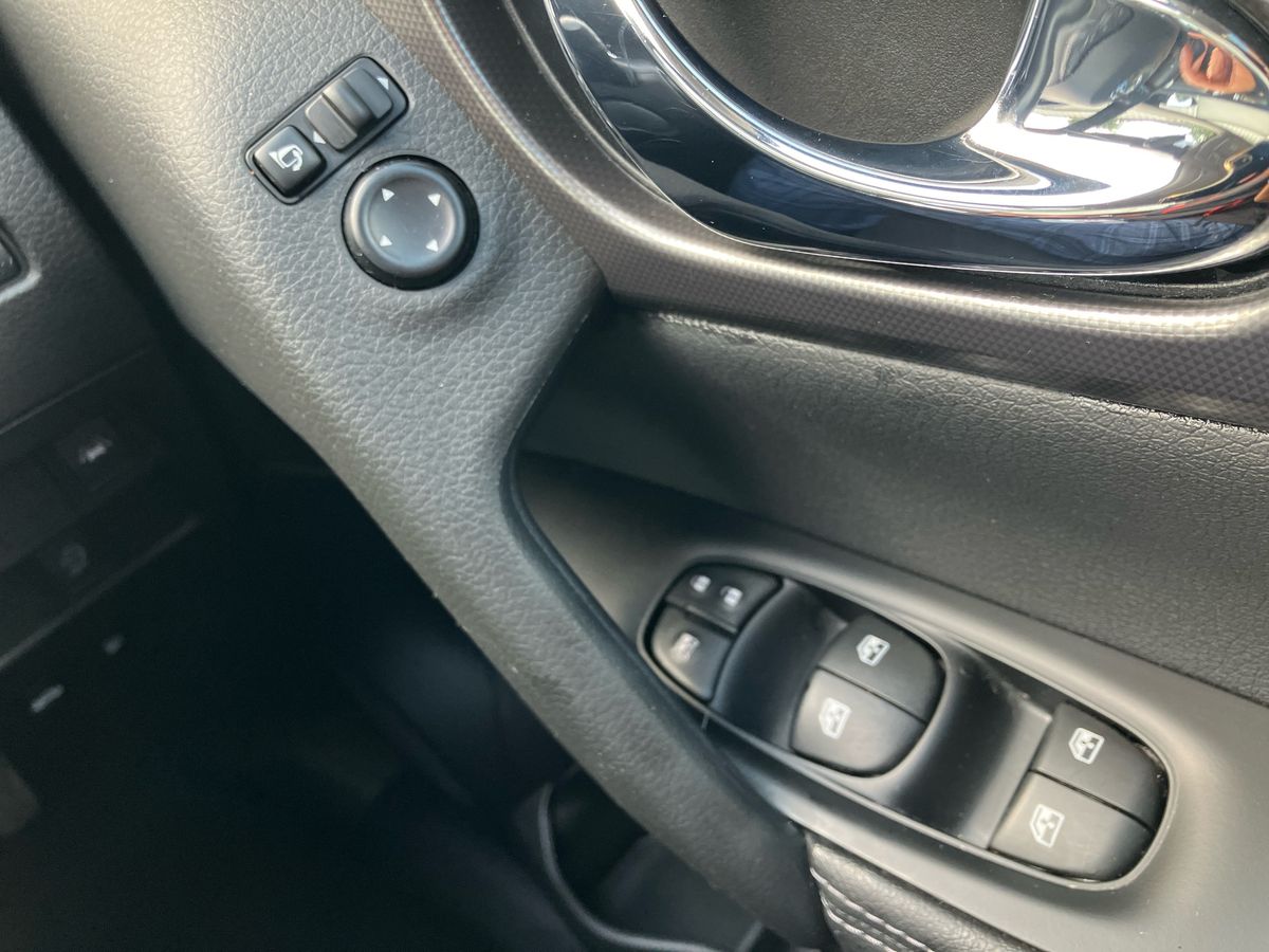 Used Nissan Qashqai 2018 for sale - 76391988: Photo 18