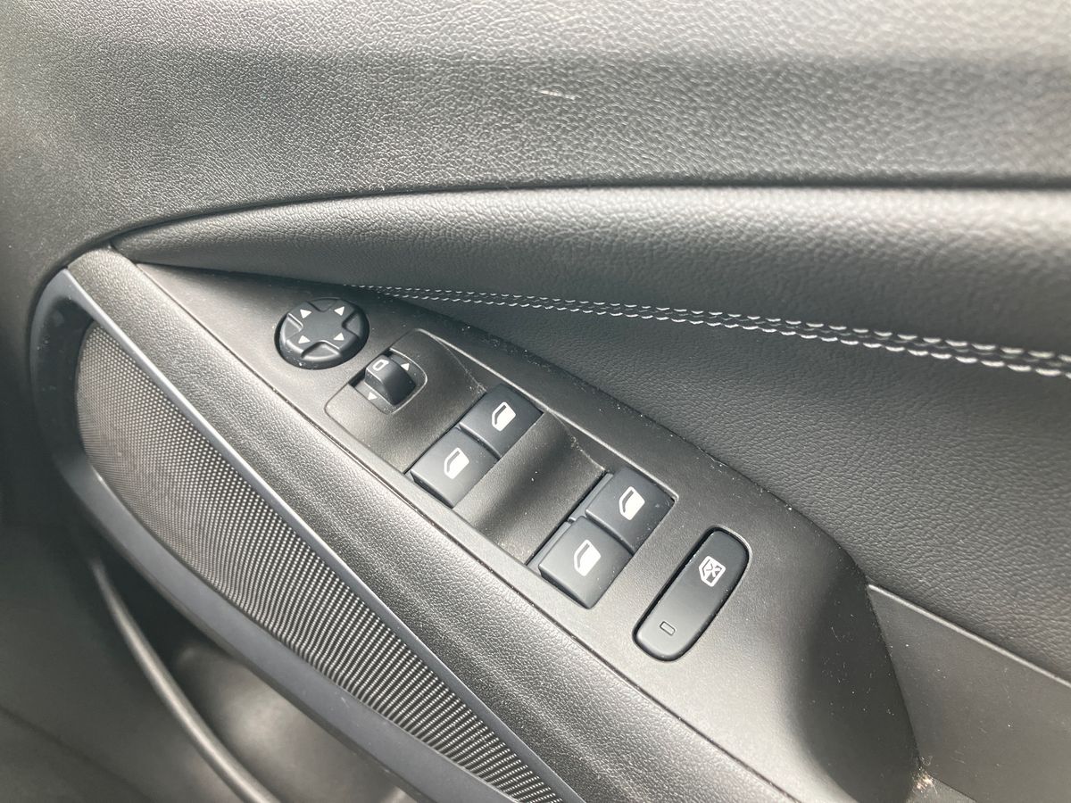 Used Vauxhall Crossland 2022 for sale - 76845534: Photo 18