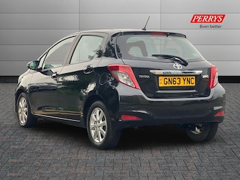 Used Toyota Yaris 2013 for sale - 76491198: Photo