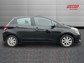 Used Toyota Yaris 2013 for sale - 76491198: Photo