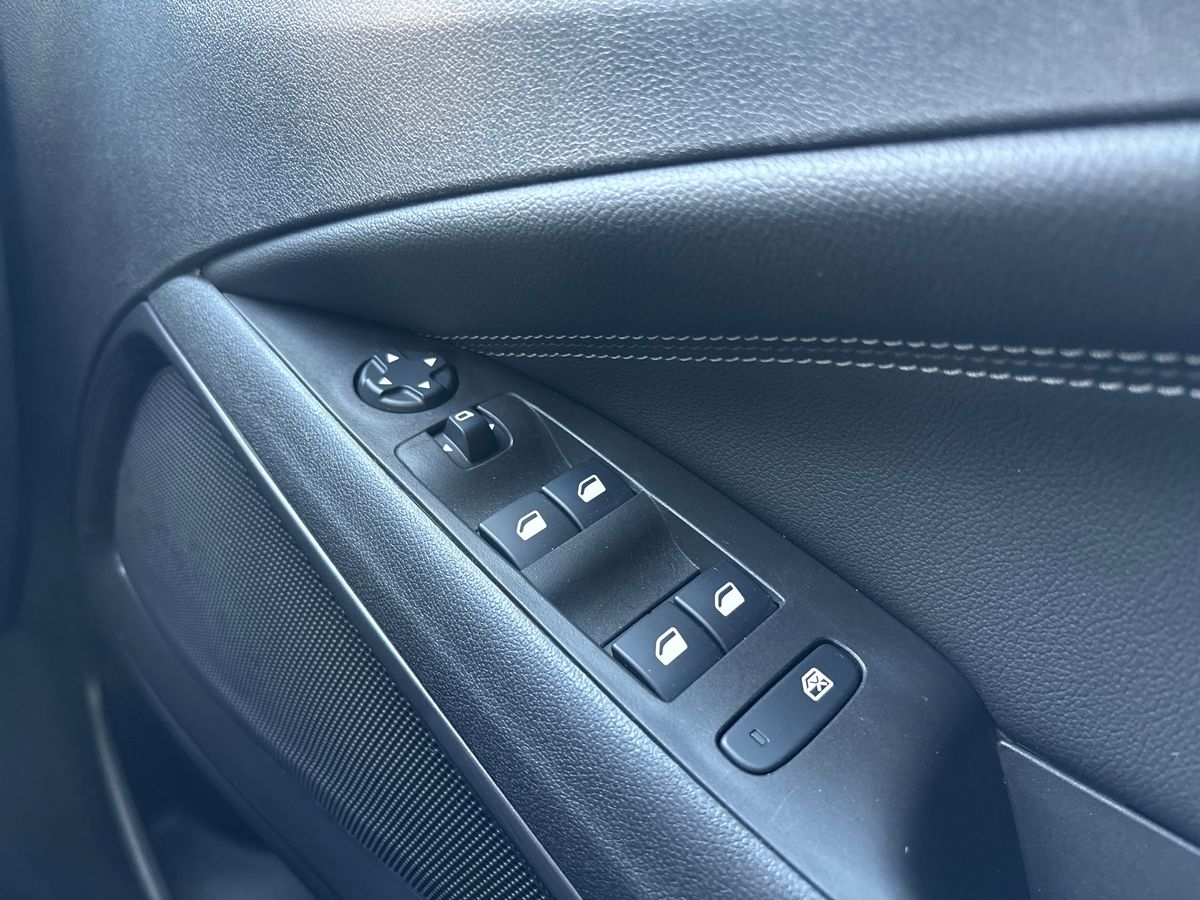 Used Vauxhall Crossland 2022 for sale - 76565912: Photo 18