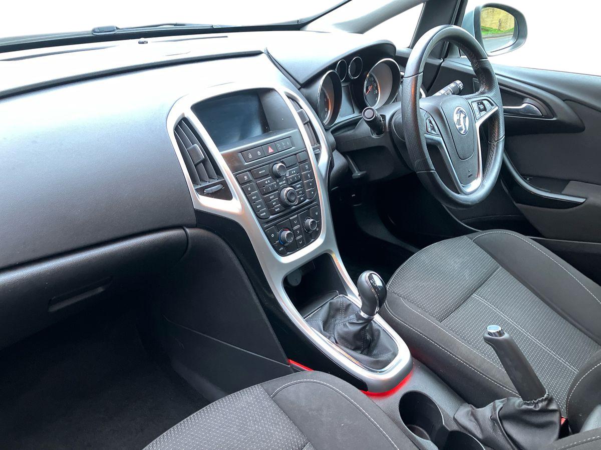Used Vauxhall Astra 2015 for sale - 78092150: Photo 6
