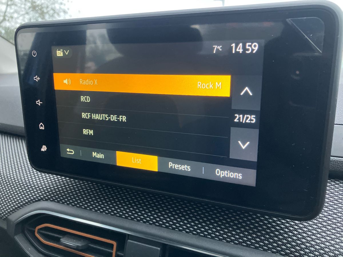 Used Dacia Sandero Stepway 2022 for sale - 77417718: Photo 10