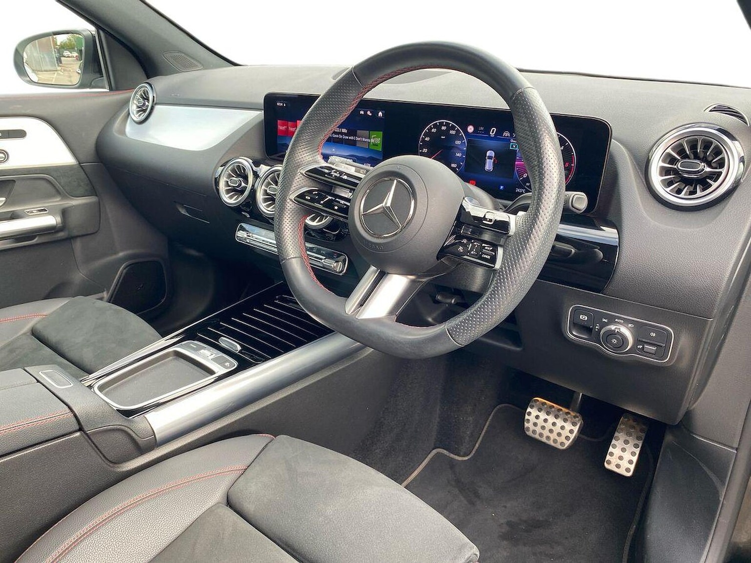 Used Mercedes-Benz GLA 2024 for sale - 76637791: Photo 15