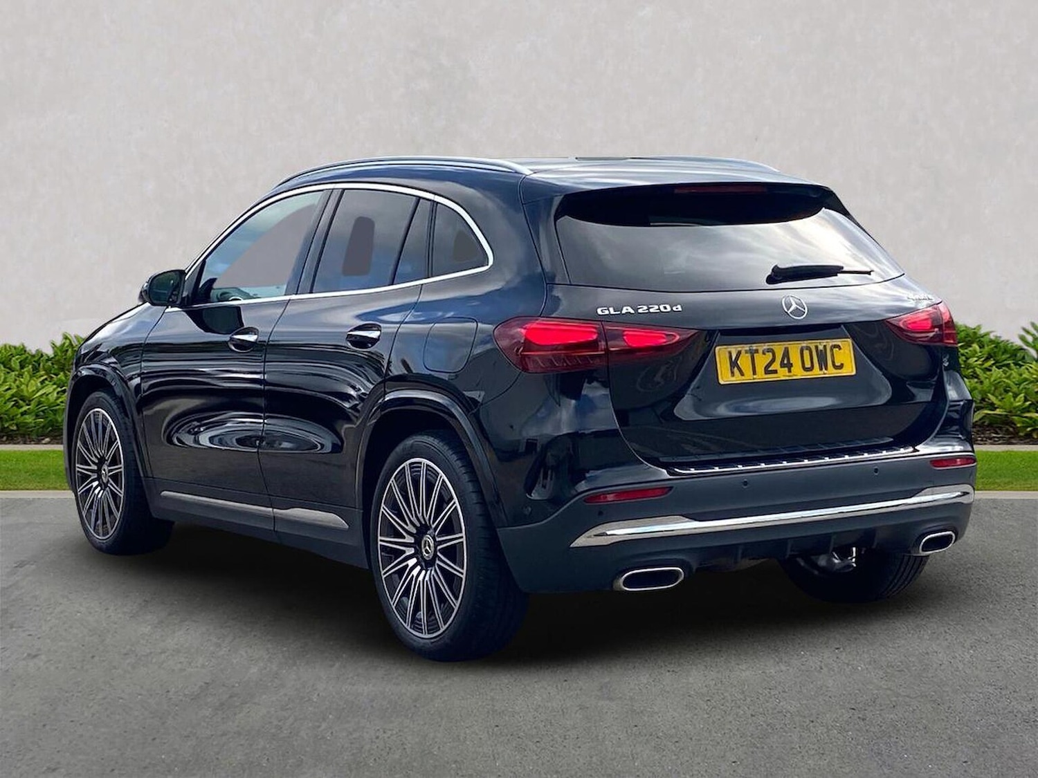 Used Mercedes-Benz GLA 2024 for sale - 76637791: Photo 2