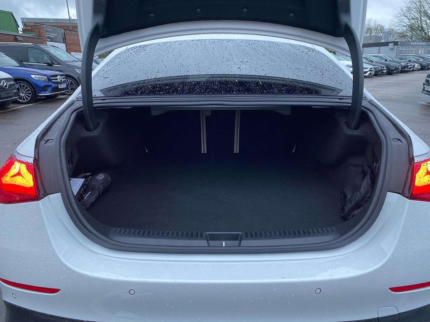 Used Mercedes-Benz E Class 2024 for sale - 77973991: Photo 17