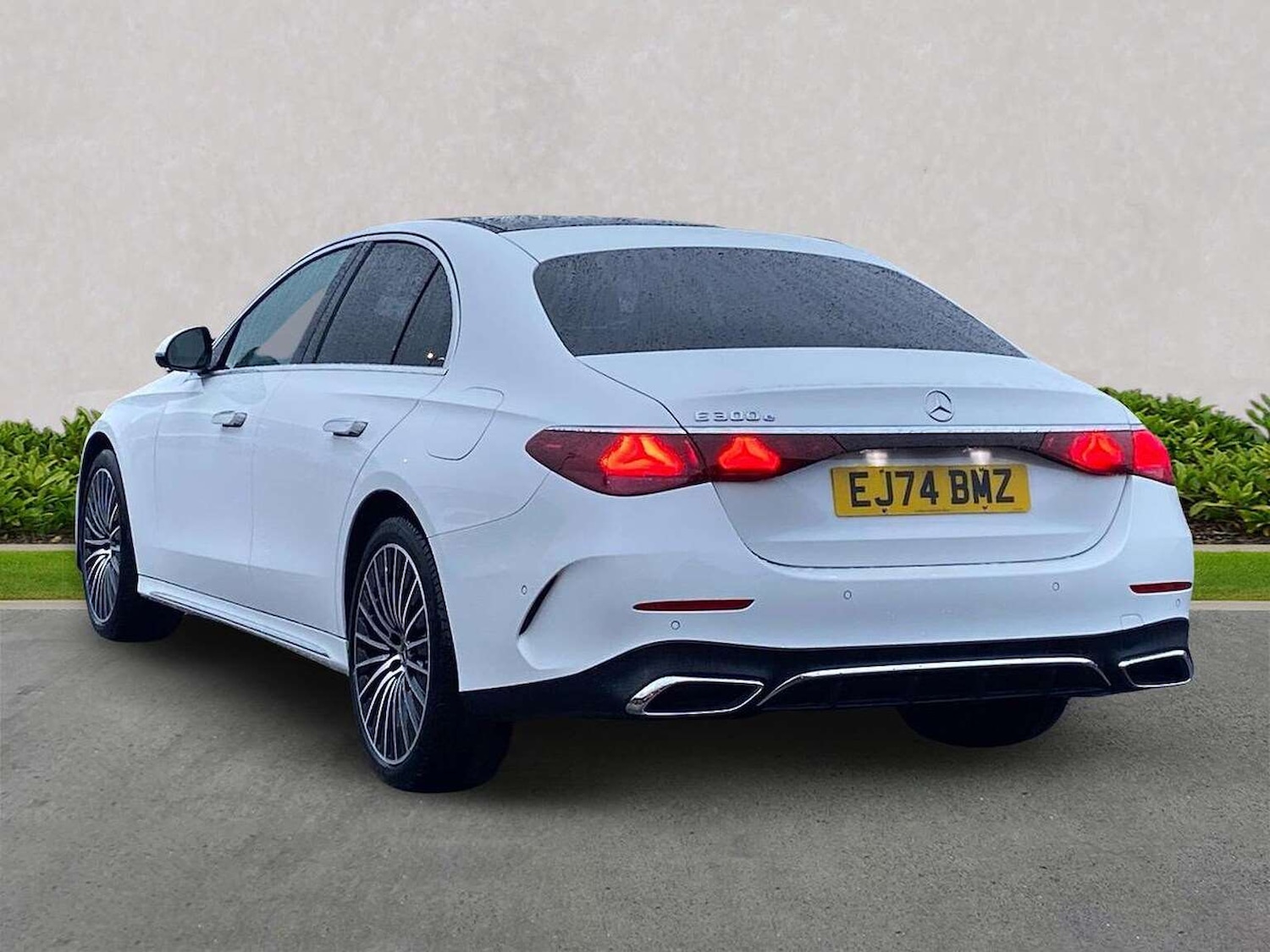 Used Mercedes-Benz E Class 2024 for sale - 77973991: Photo 2