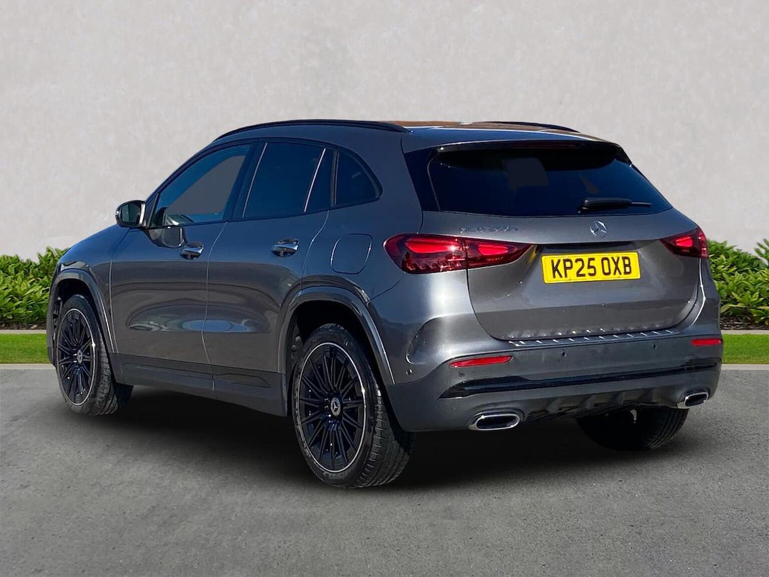 Used Mercedes-Benz GLA 2025 for sale - 76115489: Photo 2