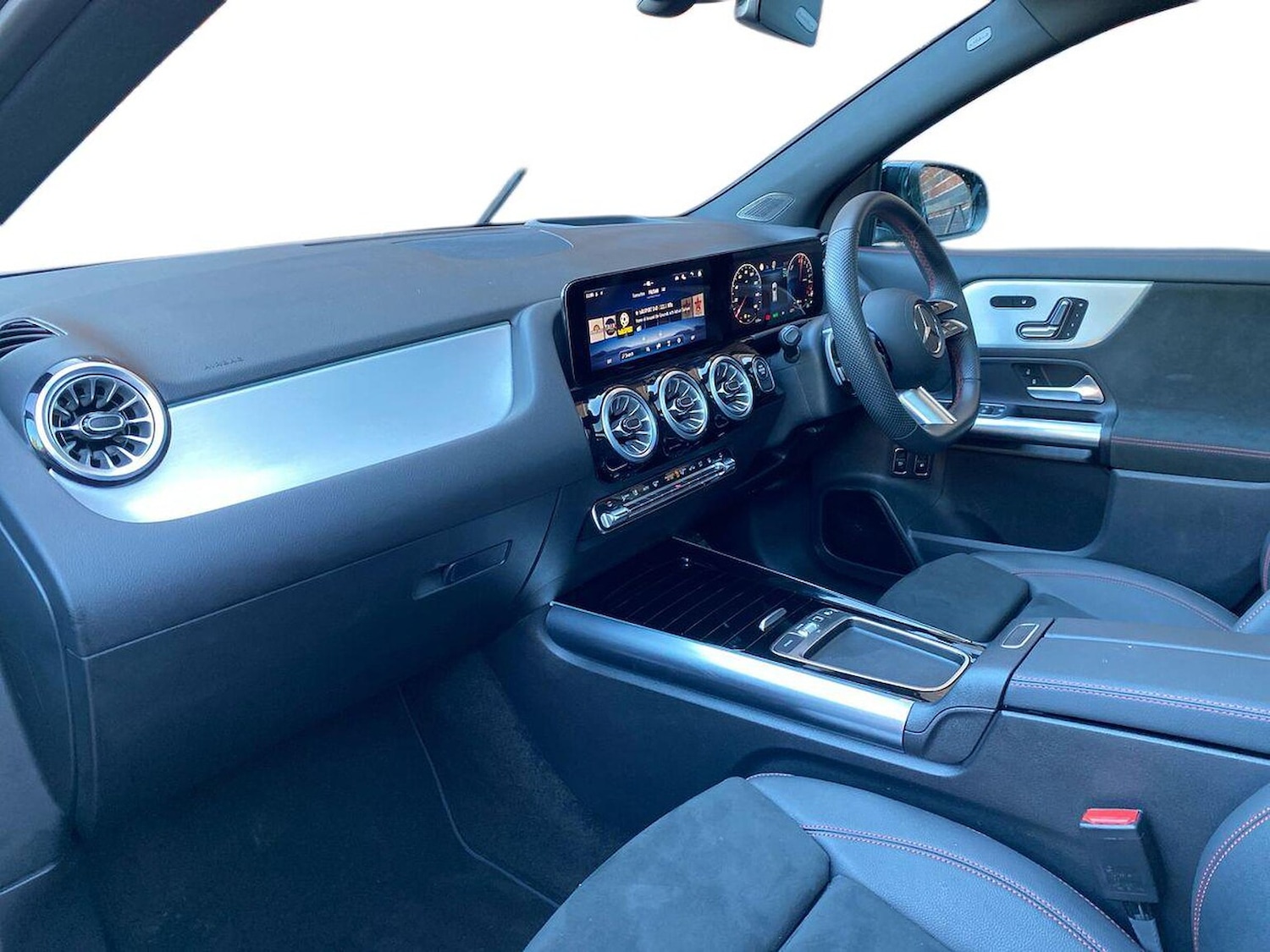 Used Mercedes-Benz GLA 2025 for sale - 76115489: Photo 7