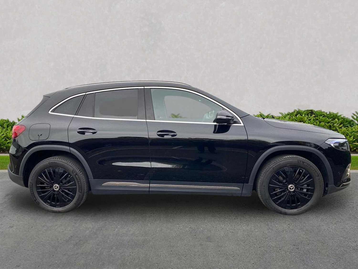 Used Mercedes-Benz EQA 2024 for sale - 76418241: Photo 3