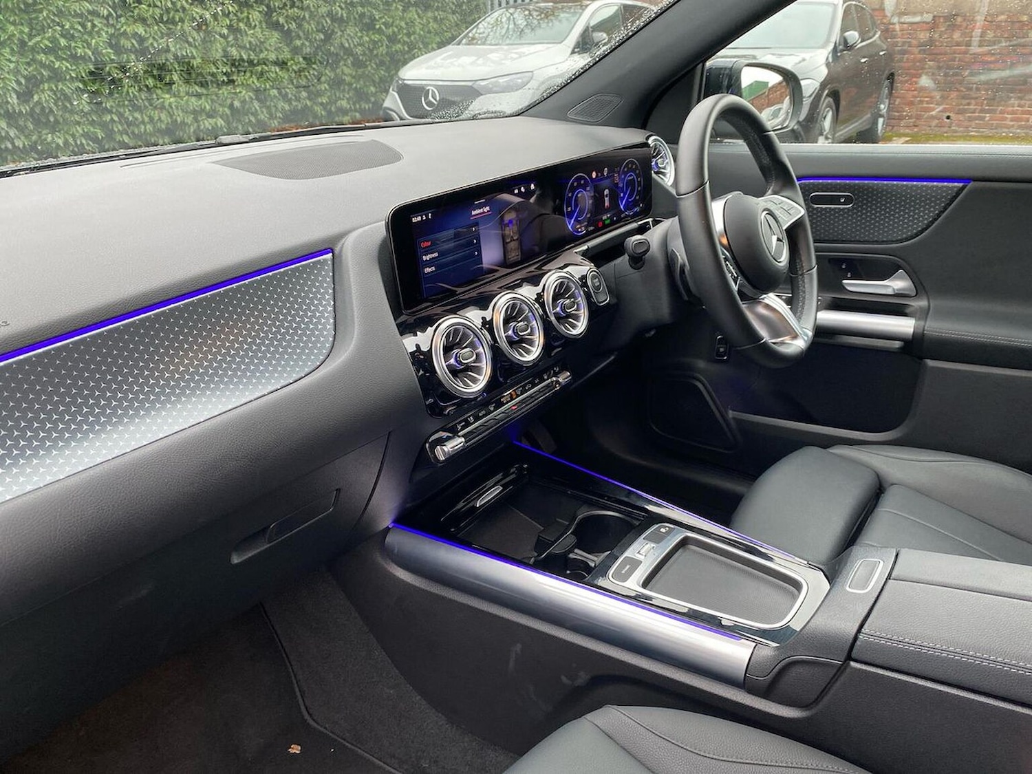 Used Mercedes-Benz EQA 2024 for sale - 76418241: Photo 7