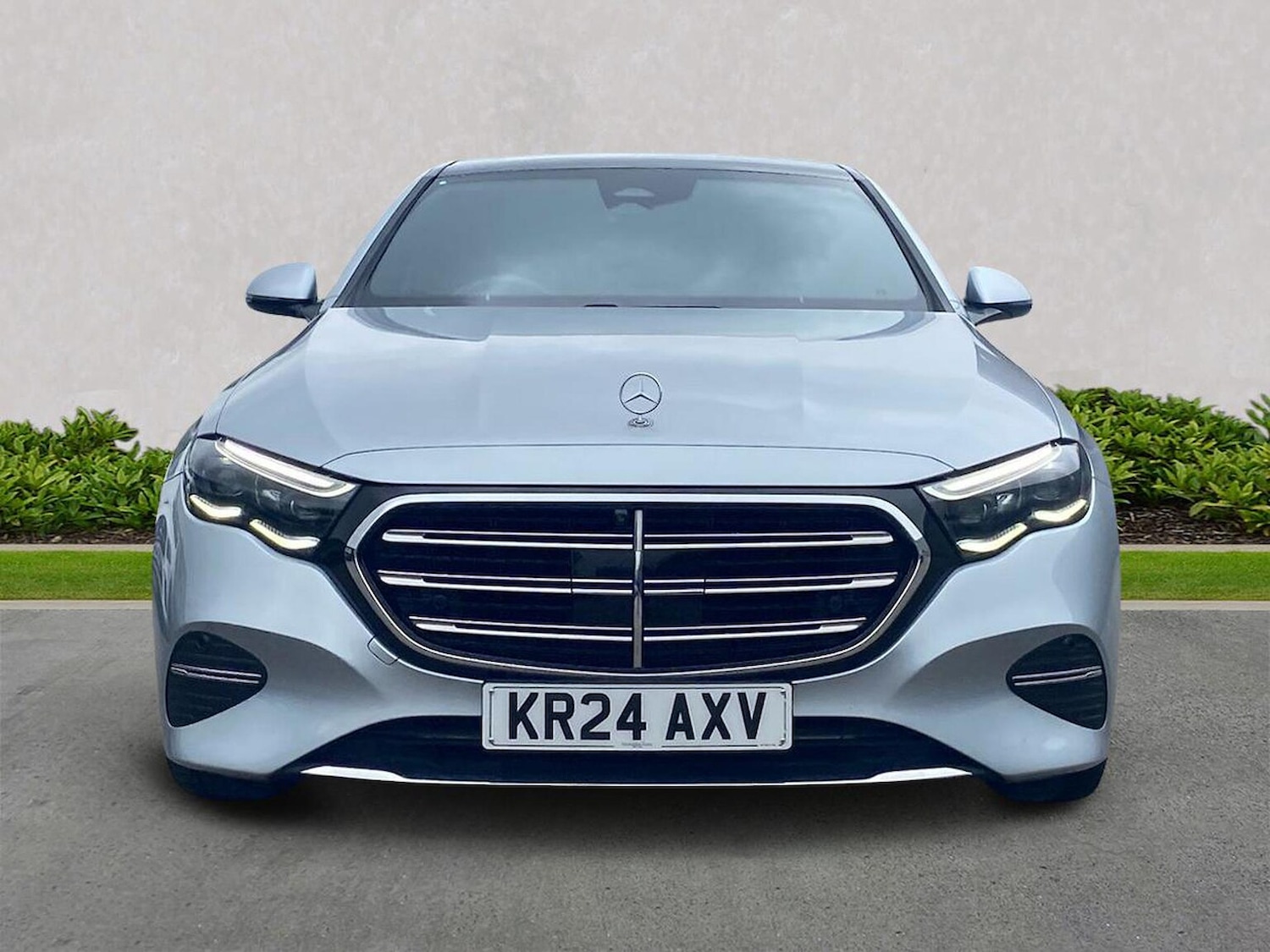 Used Mercedes-Benz E Class 2024 for sale - 76477320: Photo 5