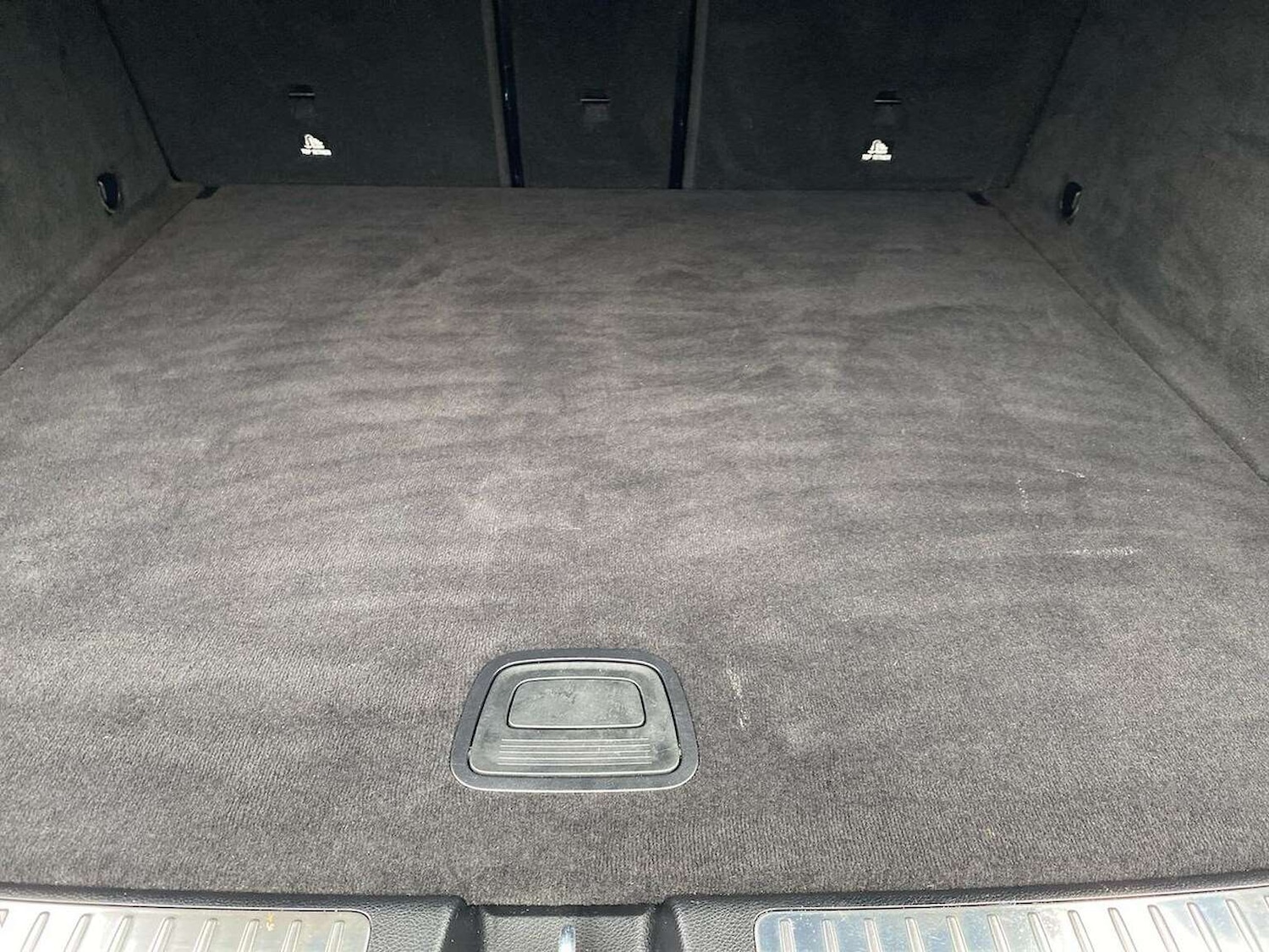 Used Mercedes-Benz EQC 2023 for sale - 77579795: Photo 17