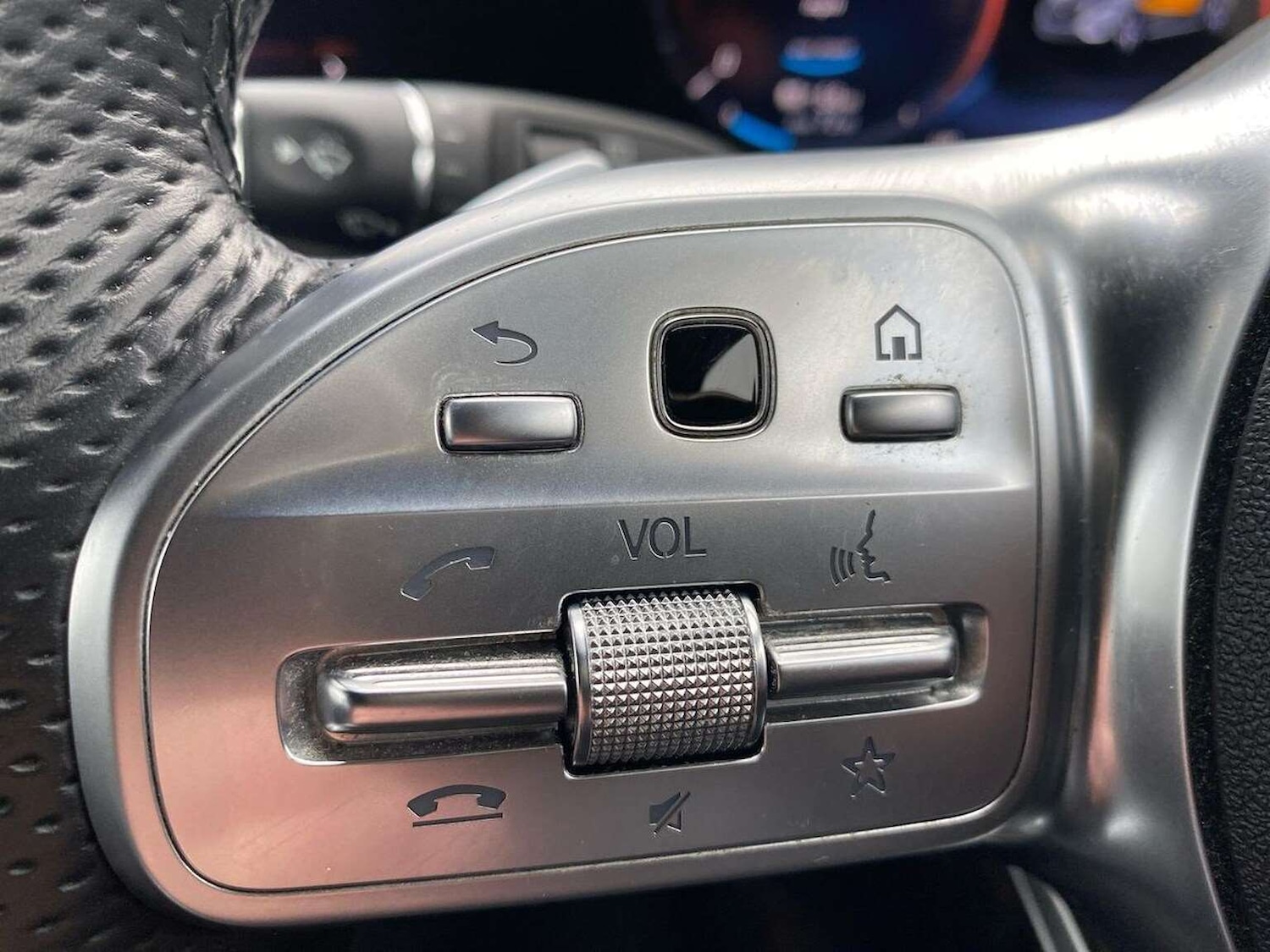 Used Mercedes-Benz EQC 2023 for sale - 77579795: Photo 26