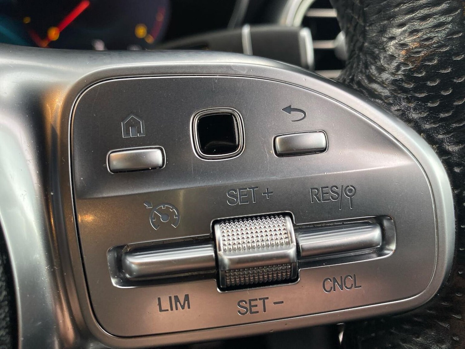 Used Mercedes-Benz GLC 2021 for sale - 76846033: Photo 27