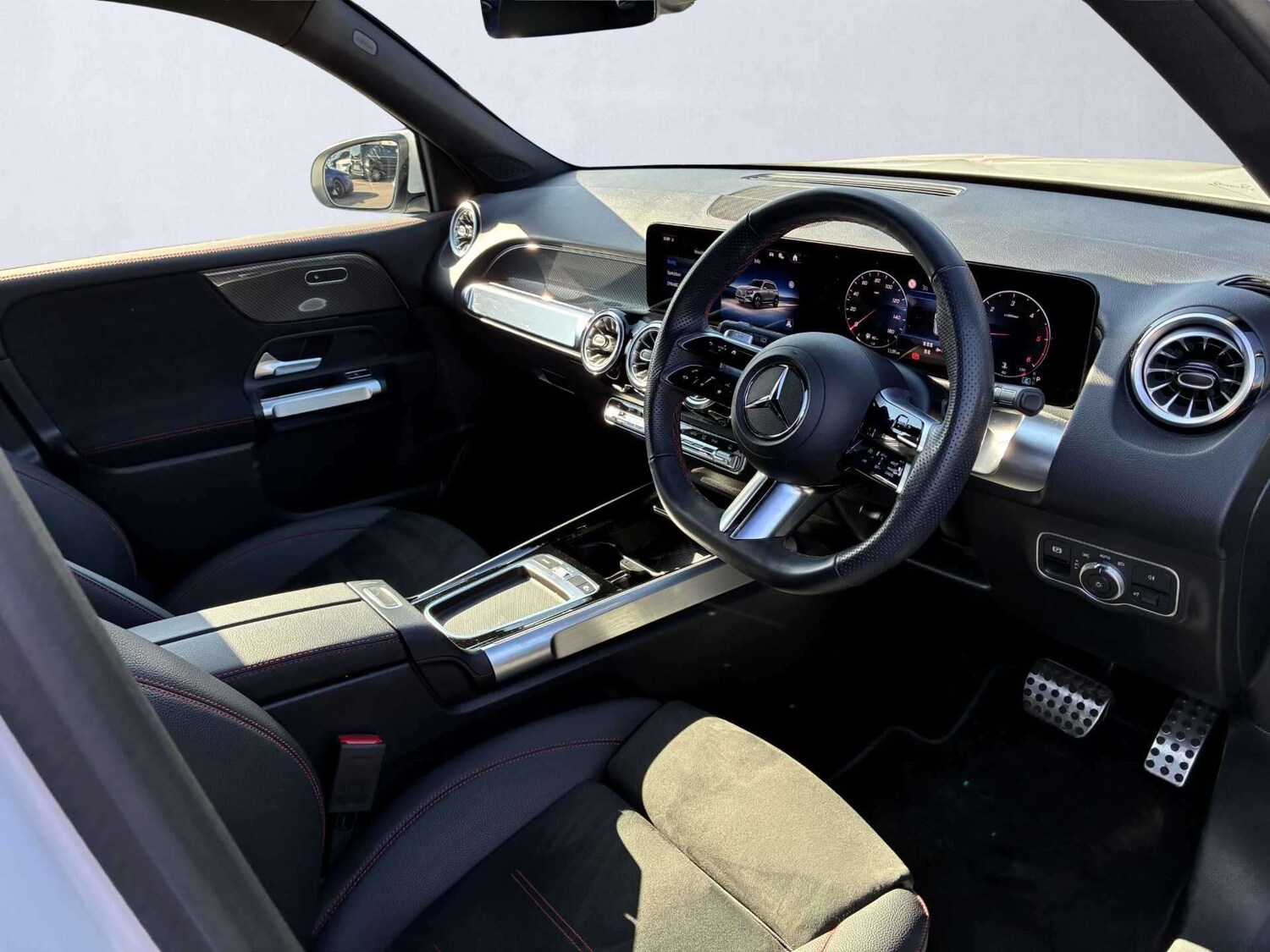 Used Mercedes-Benz GLB 2024 for sale - 78106329: Photo 18