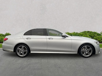 Used Mercedes-Benz E Class 2022 for sale - 76982870: Photo