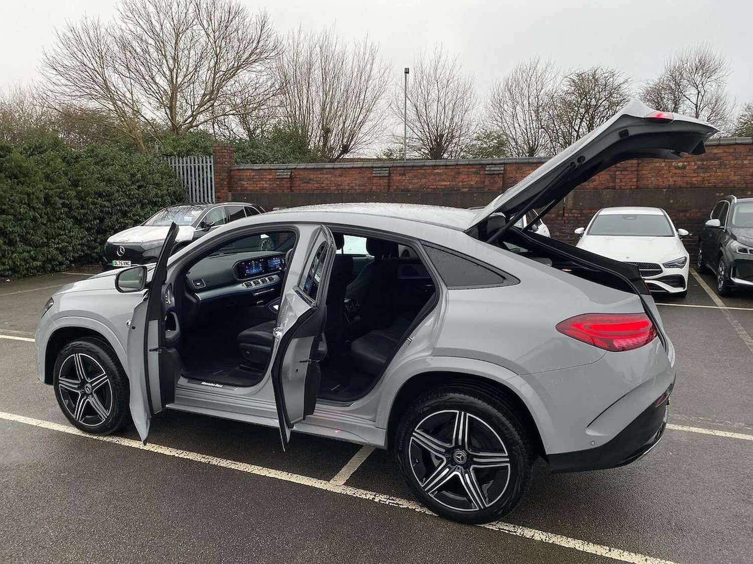 Used Mercedes-Benz GLE 2025 for sale - 77662554: Photo 2