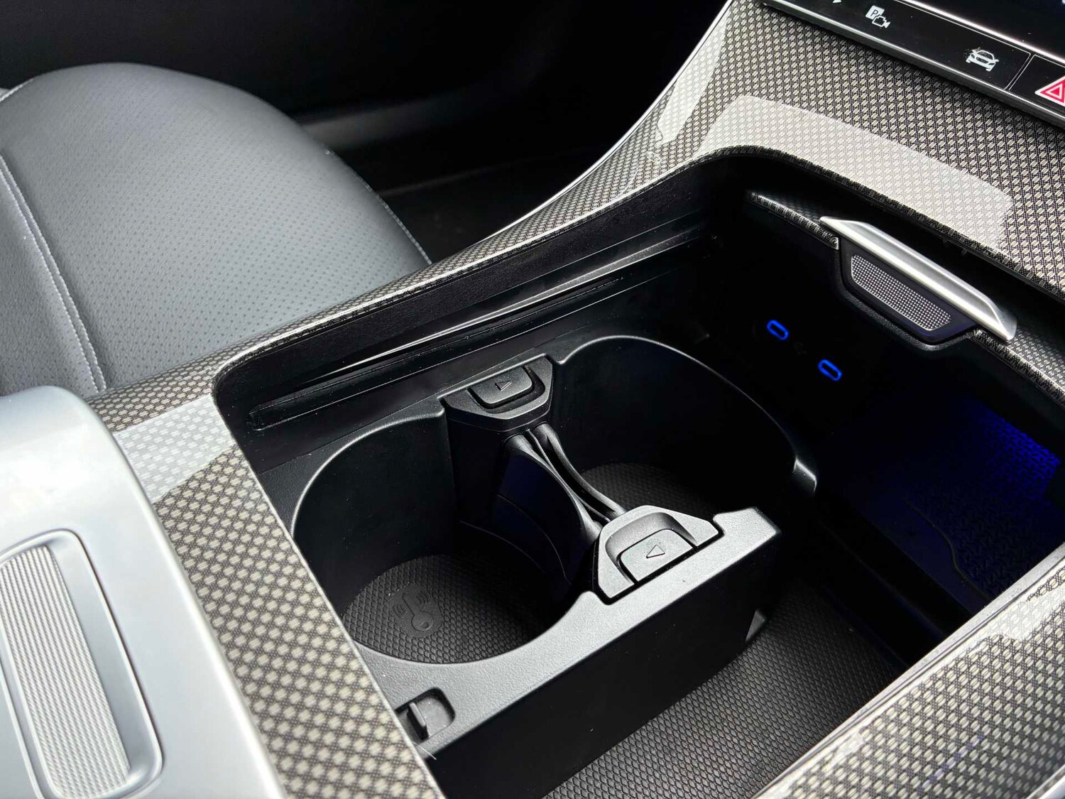 Used Mercedes-Benz C Class 2024 for sale - 78039372: Photo 34