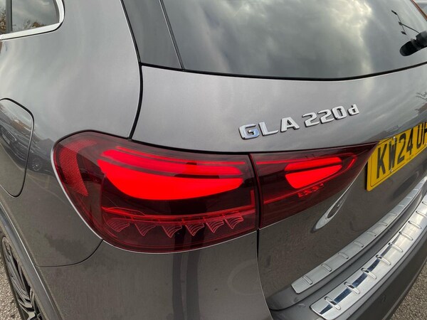 Used Mercedes-Benz GLA 2024 for sale - 76305385: Photo 36