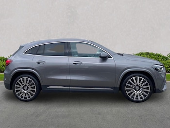 Used Mercedes-Benz GLA 2024 for sale - 76305385: Photo 3