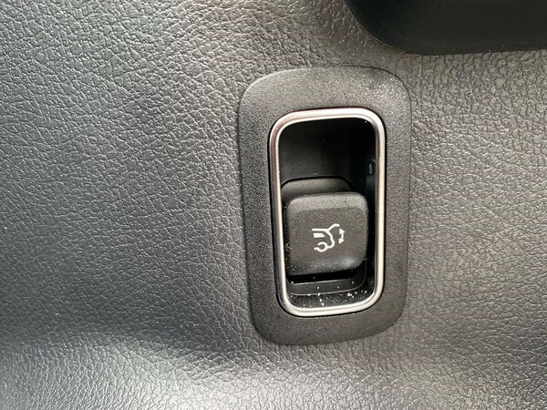 Used Mercedes-Benz GLA 2024 for sale - 76305385: Photo 40