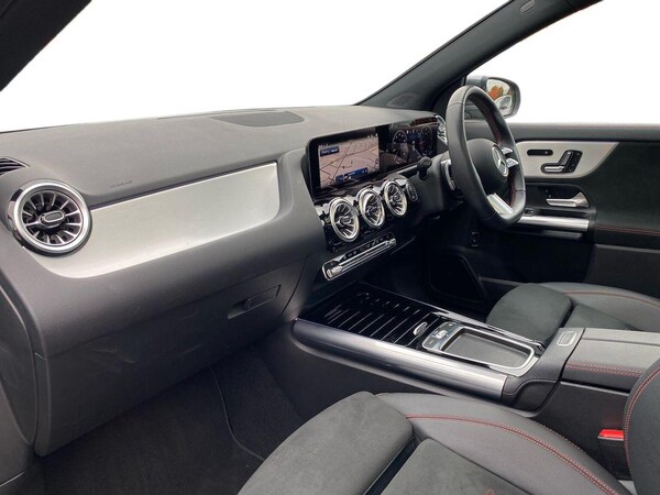 Used Mercedes-Benz GLA 2024 for sale - 76305385: Photo 7