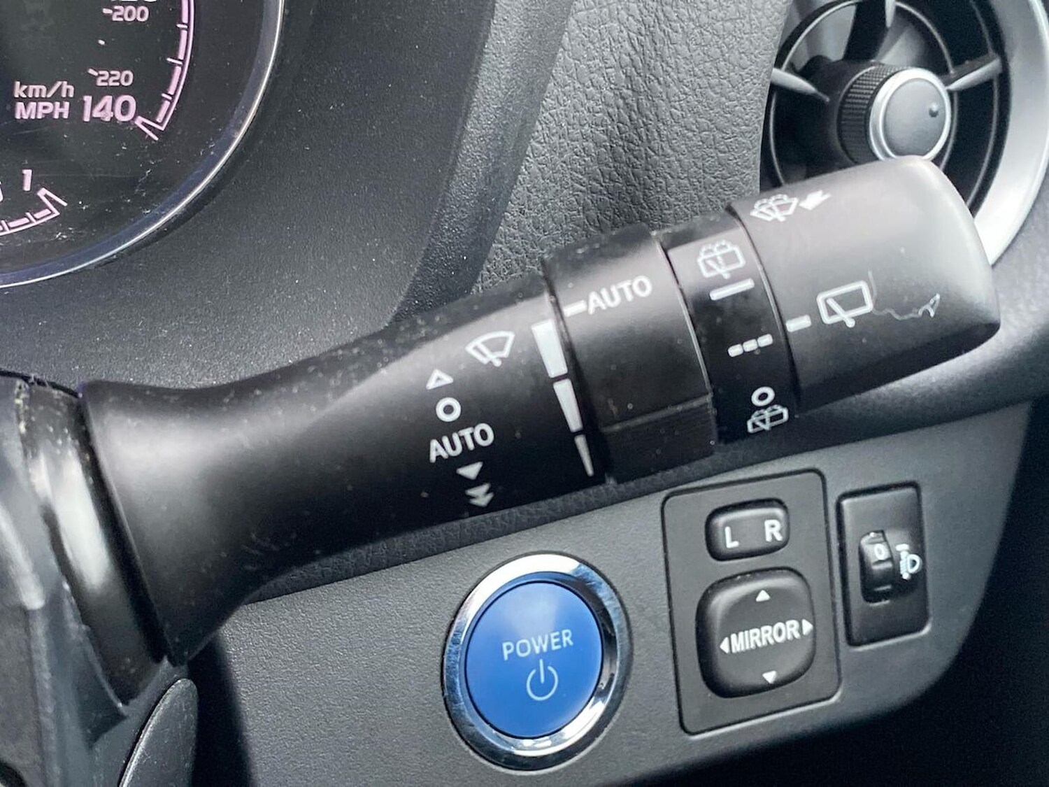 Used Toyota Yaris 2020 for sale - 76591430: Photo 29