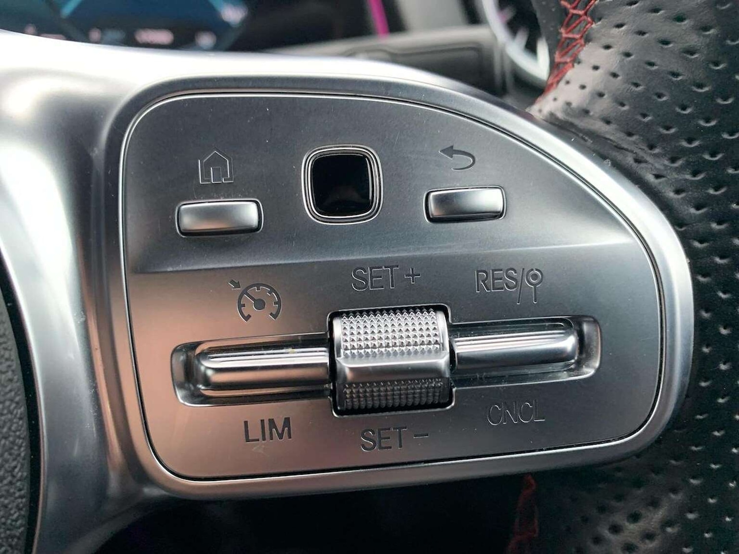 Used Mercedes-Benz EQB 2022 for sale - 77775213: Photo 27